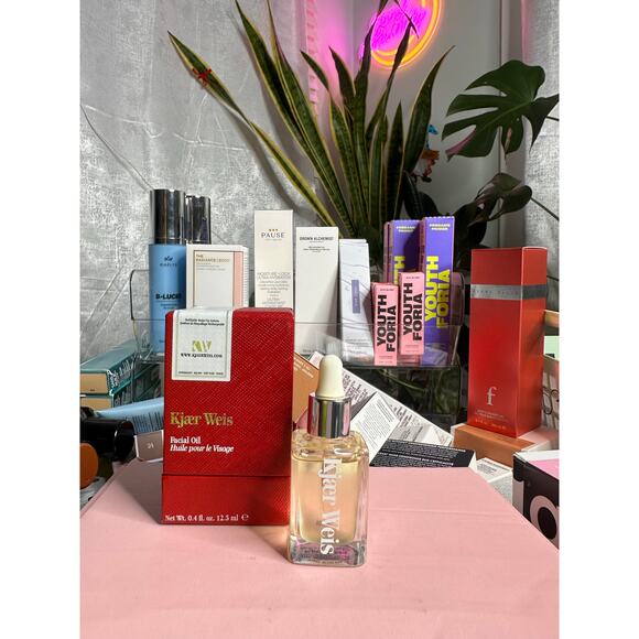 KJAER WEIS FACIAL OIL NWB - Picture 1 of 4